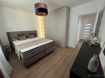 ŠTÝLOVÝ, KOMPLETNE ZREKONŠTRUOVANÝ 3-IZBOVÝ BYT V KOMÁRNE - 8