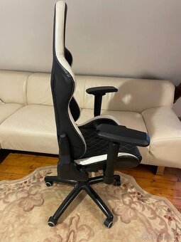 Herna Stolicka White Shark - 8