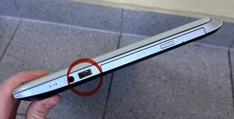 HP Pavilion / Celeron 1007U / 8GB RAM / 120GB SSD / 15.6" - 8