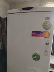 Predám kombinovanú chladničku s mrazničkou LG - 8