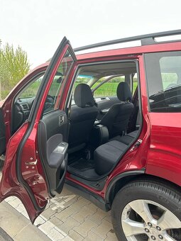 Subaru Forester 2.0D (2009) - 8