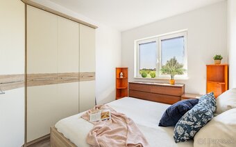 PREDAJ 3 IZB. BYTU, 2x PARK. MIESTA, NÍZKE NÁKLADY, DUNAJSKÁ - 8