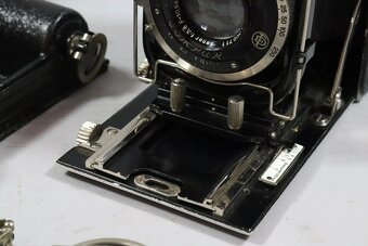 Predám starožitný fotoaparát COMPUR F. Deckel Mnichov 75 € - 8