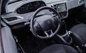 Peugeot 208 1.2 PureTech Style - 8