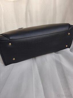 Čierna kabelka zn. Guess - 8