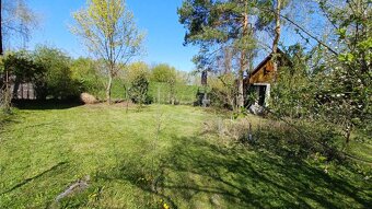 Záhrada s chatkou Úľany nad Žitavou - 8