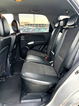 Kia Sportage 2.0 CRDi LX A/T - 8