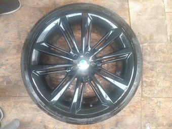 Predam sadu kolies BMW M - 8