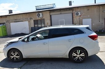 Kia Ceed sporty wagon 1.4 CVVT, 73 kW, M6, havarovaná - 8