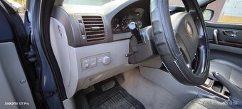 Kia Sorento 2,5 CRDI EX A/T - 8