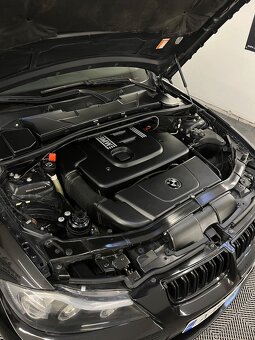 BMW e90 320d - 8