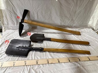 Sekery, lopaty, krompače, kladivá - 8