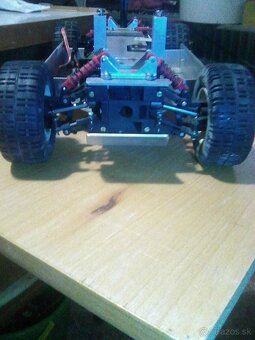 Rc-auto Robbe Jeep Renegade. - 8