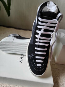 Givenchy sneakers 100% original. nove. - 8