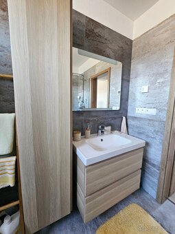 Na predaj moderný 4-izbový bungalov s presklenou terasou - 8