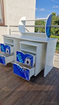 kontajner real modry futbal STOL - 8