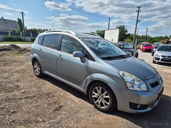 Toyota corolla verso - 8