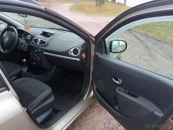 Predám Renault Clio 3  1.2 benzín 55kw r.v.2009 - 8