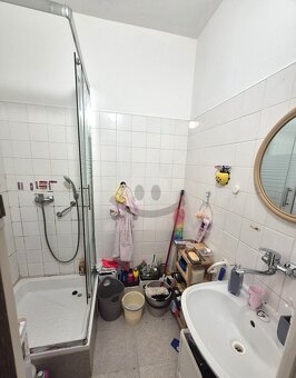 Čiastočne rekonštruovaný tehlový 2-izb byt v blízkosti centr - 8