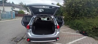 Mitsubishi Outlander - 8