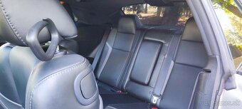 Dodge Challenger R/T manuál - 8