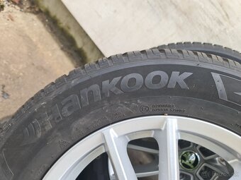 5X112 R16 + CELOREČNE (ZIMNY VZOR).215/60 R16 - 8