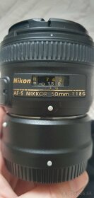 Nikon D7100 + 18-105mm + 50mm + 17-50mm - 8