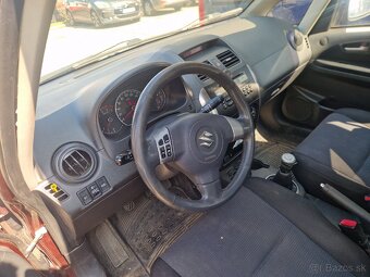 Suzuki SX4 1,6 sedan - 8