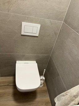 Ponúkame na prenájom luxusný, priestranný, 2 izbový byt s k - 8