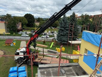 Autodoprava s hydraulickou rukou, práca s HR - 8