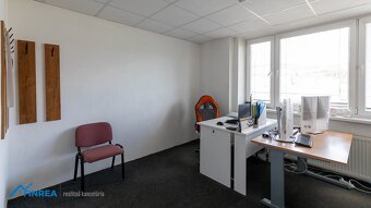 Na PRENÁJOM kancelária v CENTRUM SEVERAN - 8
