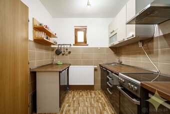 REZERVOVANÉ - Exkluzívny predaj rodinného domu v obci Jelšov - 8