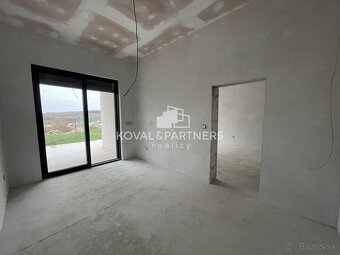 Novostavba 4 izbového rodinného domu v Klasove - 8