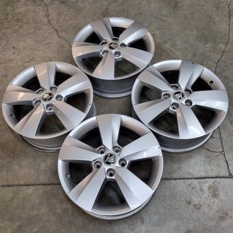 Hliníkové disky 5x112 R16 6J ET48 - 8