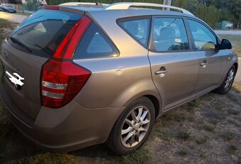 Kia Ceed 1.6 crdi kombi - 8