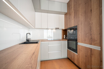 Na prenájom 2-izbový byt so šatníkom v Eurovea Tower – Brati - 8