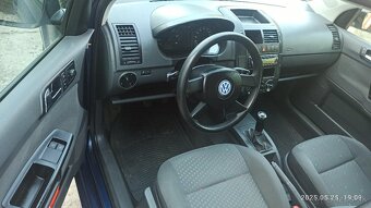 VOLKSWAGEN POLO 1,2 i - 8