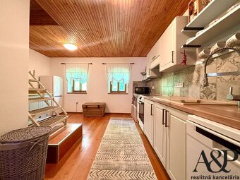 5 IZB. RODINNÝ DOM NA POLOSAMOTE, POZEMOK 2595M2, KOSTOLNÉ o - 8