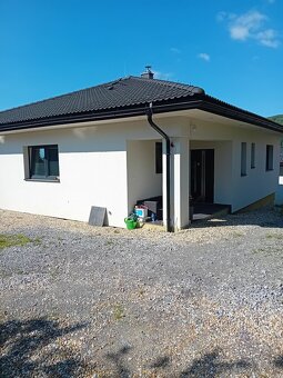 Ponúkame na dlhodobý prenájom krásny priestranný bungalov v - 8