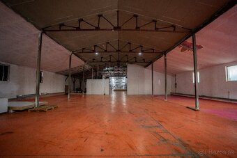 Na predaj výrobná a skladová hala o veľkosti 1.024m2 - 8