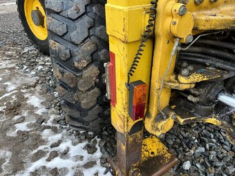 Predam traktorbager new holland b115b - 8