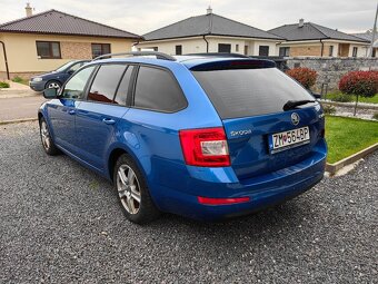 Škoda Octavia Combi 2.0 TDI 110kw Business - 8