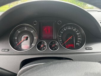 VW Passat B6 sedan, 2.0 TDi 103kw - 8
