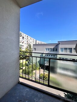 RK Treef ponúka 1-izbový byt s loggiou v centre Senca - 8