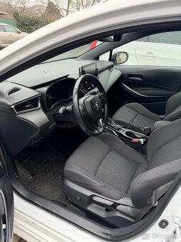 Toyota Corolla 1.8 Hybrid - 8