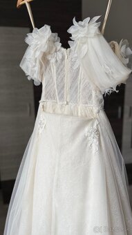 Luxusné svadobné šaty LUCE SPOSA – veľkosť 32–38, nude farba - 8
