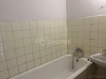 Predaj - 2,5-izb. - Byt s dvoma balkónmi v pôvodnom sta… - 8
