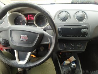 Predám Seat Ibiza ST 1,2 benzín - 8