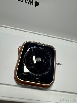 Apple Watch SE Rose Gold - 8
