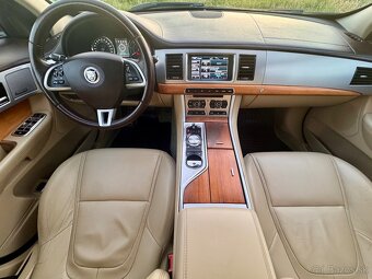 Jaguar XF 3.0D Premium Luxury 177kw 2013 (full výbava) - 8